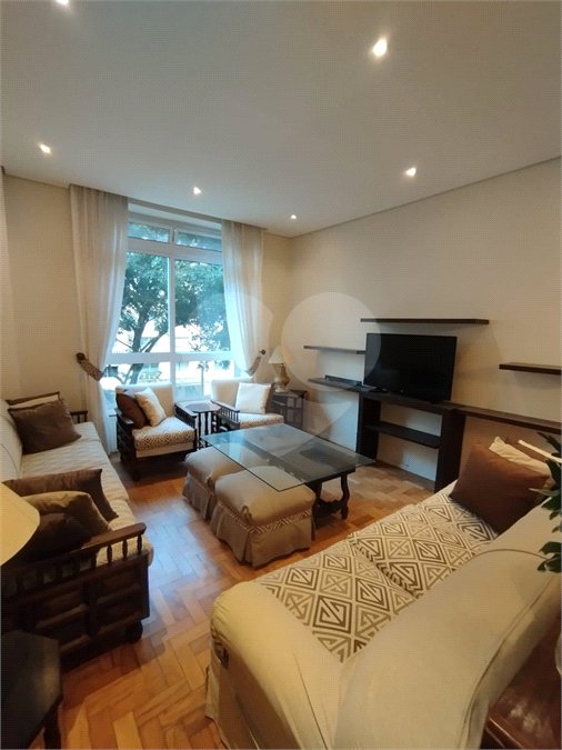 Apartamento à venda com 2 quartos, sendo 1 suíte,  em Higienópolis, São Paulo, SP