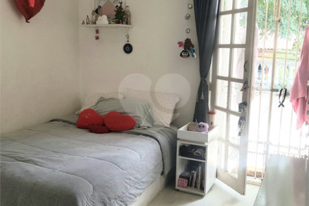 Sobrado à venda com 4 quartos, sendo 2 suítes, em Jardim Leonor, São Paulo, SP