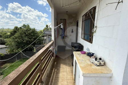 Chácara à venda com 3 quartos em Parque das Varinhas, Mogi das Cruzes, SP