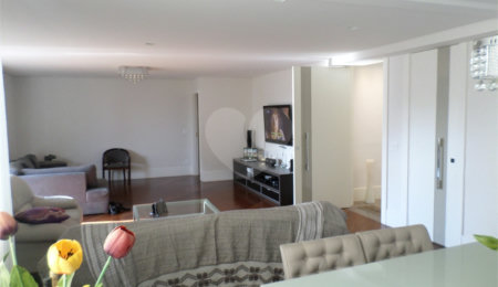 Apartamento à venda com 4 quartos, sendo 2 suítes,  em Jardim Londrina, São Paulo, SP