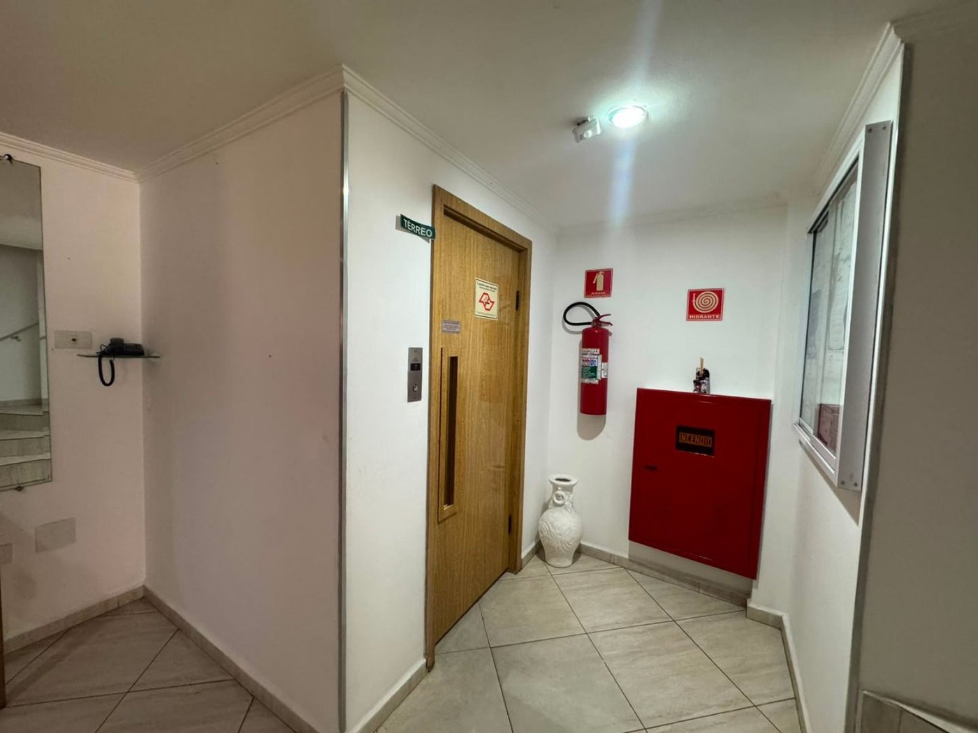 Apartamento com 2 dormitórios à venda, 70 m² por R$ 300.000,00 - Jardim Três Marias - Guarujá/SP