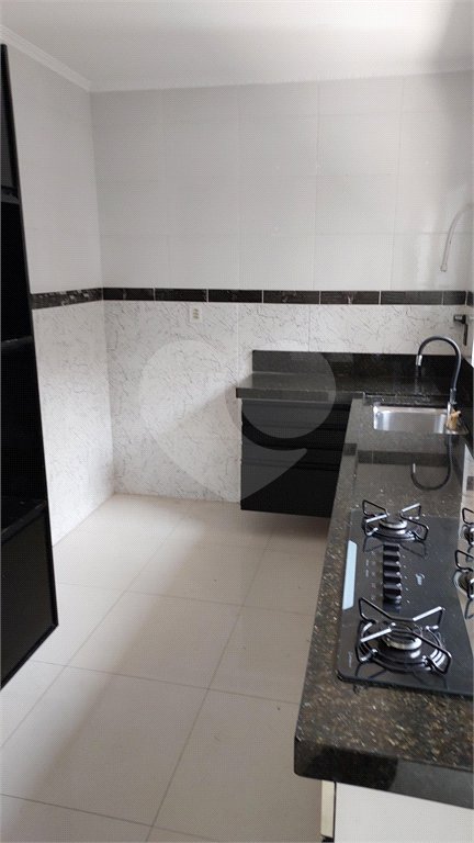 Sobrado à venda com 4 quartos, sendo 3 suítes, em Tremembé, São Paulo, SP