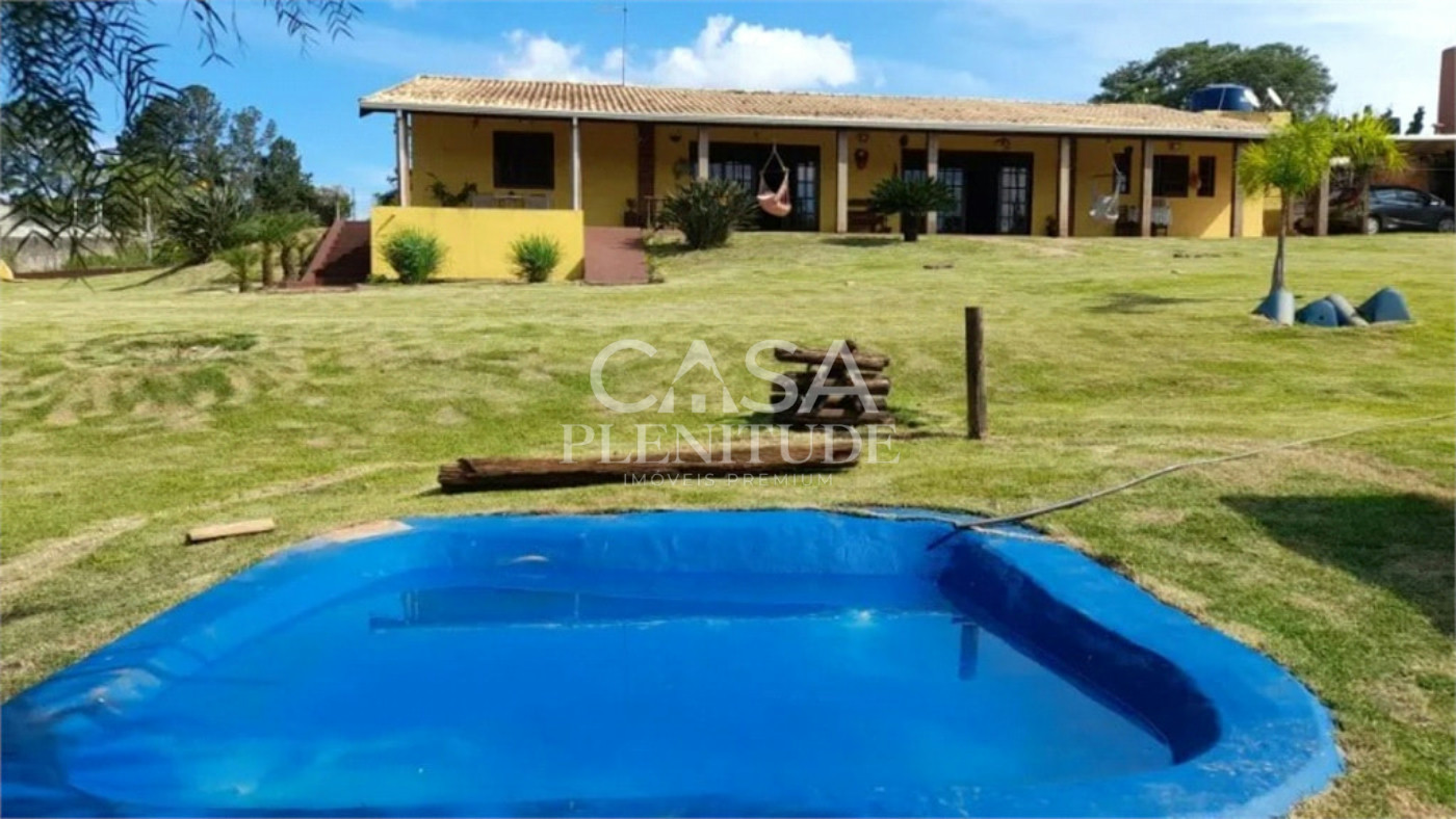 Chácara à venda com 2 suítes em Araçoiaba da Serra, SP