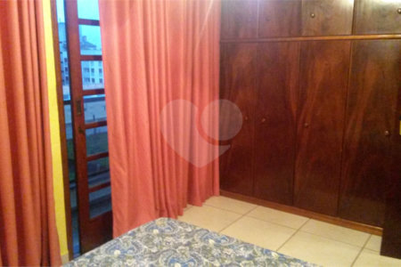 Apartamento à venda com 3 quartos, sendo 1 suíte, em Jardim Enseada, Guarujá, SP