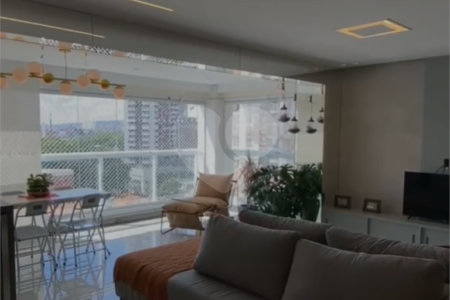 Apartamento à venda com 3 suítes em Vila Pompéia, São Paulo, SP