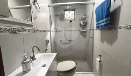 Sobrado à venda com 8 quartos, sendo 2 suítes, em Parada Inglesa, São Paulo, SP