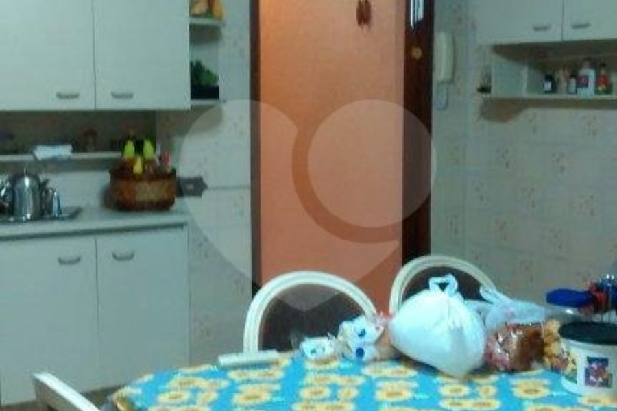 Casa à venda com 3 quartos, sendo 1 suíte, no condomínio Travessa Soldado Oscar Ribeiro Sampaio,8, São Paulo - SP