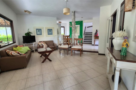 Casa à venda com 5 quartos, sendo 4 suítes,  em Geribá, Armação dos Búzios, RJ