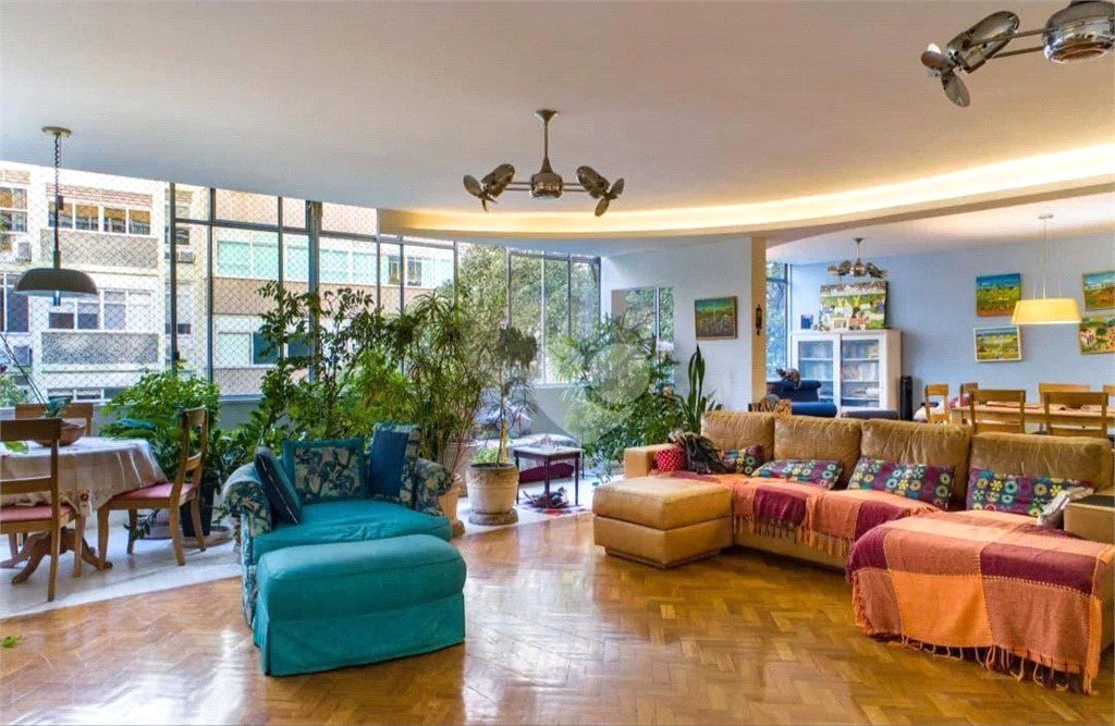 Apartamento à venda com 4 quartos, sendo 2 suítes, em Copacabana, Rio de Janeiro, RJ