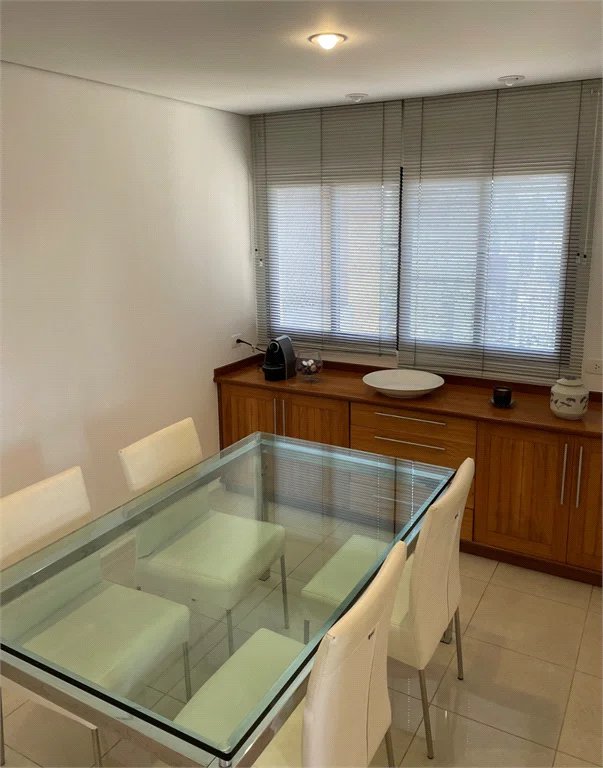 Apartamento à venda com 4 suítes em Vila Suzana, São Paulo, SP
