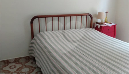 Sobrado à venda com 3 quartos em Vila Cordeiro, São Paulo, SP