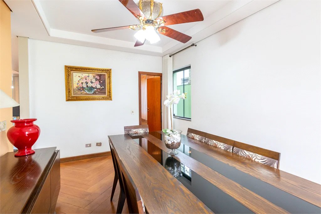 Casa à venda com 4 quartos, sendo 2 suítes, em Brooklin Paulista, São Paulo, SP