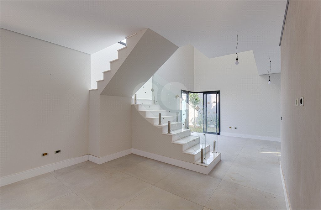 Casa à venda com 4 suítes no condomínio Reserva Robélia, São Paulo - SP