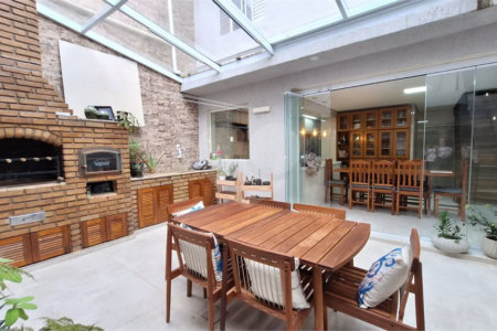 Casa à venda com 3 quartos, sendo 2 suítes, em Vila Medeiros, São Paulo, SP