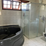 Casa à venda com 4 quartos, sendo 2 suítes, no condomínio Vivendas do Lago, Sorocaba - SP