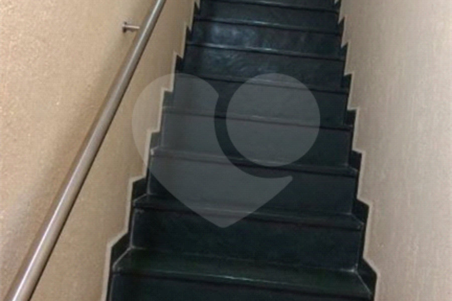 Casa à venda com 3 quartos, sendo 1 suíte, no condomínio Residencial Água Fria, São Paulo - SP