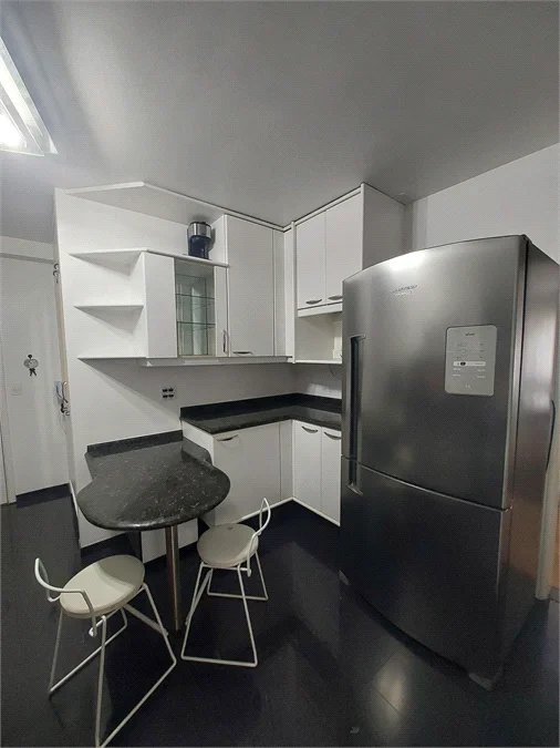 Apartamento à venda com 3 quartos, sendo 2 suítes,  em Cidade São Francisco, São Paulo, SP