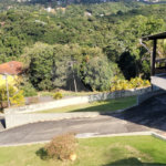 Casa à venda com 5 quartos, sendo 2 suítes, no condomínio Alpes da Cantareira, Mairiporã - SP
