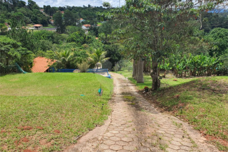Chácara à venda com 4 quartos, sendo 1 suíte, no Centro, Santa Isabel, SP