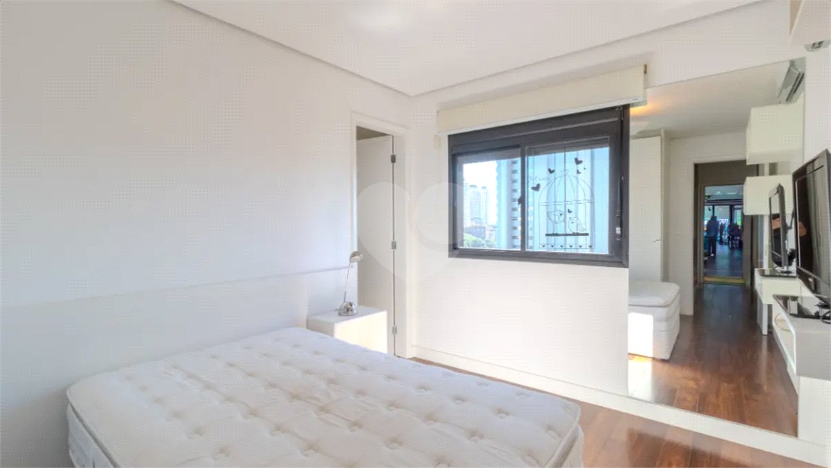 Apartamento à venda com 4 quartos, sendo 3 suítes, em Cidade Monções, São Paulo, SP