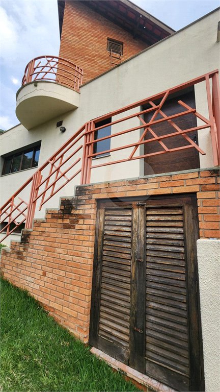 Chácara à venda com 4 quartos, sendo 3 suítes, em Pinheirinho, Vinhedo, SP
