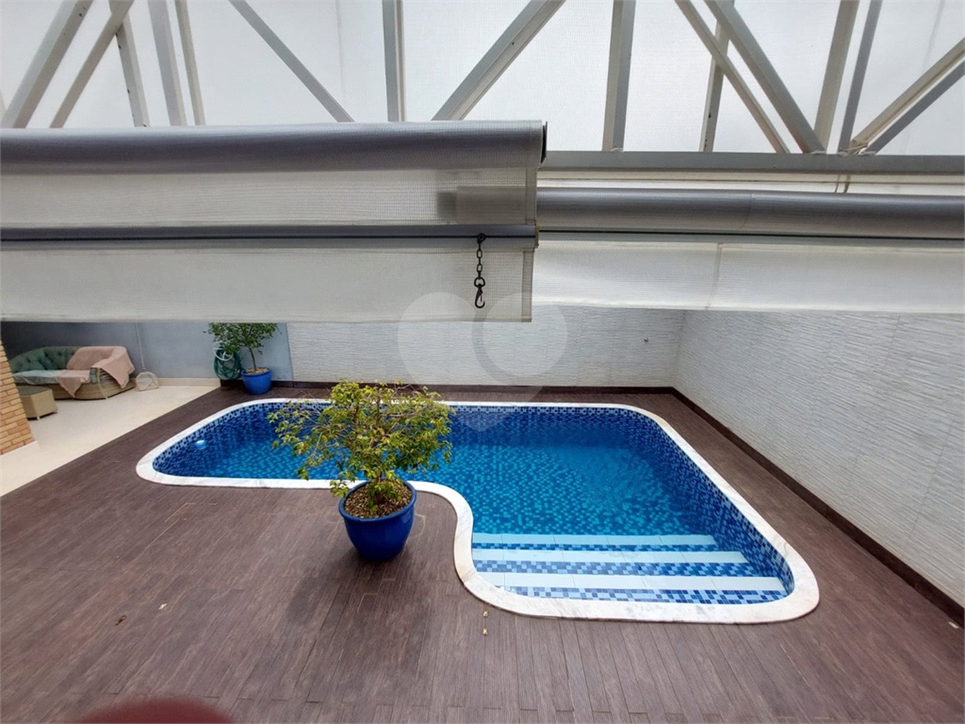 Casa à venda com 4 suítes no condomínio Granja Olga II, Sorocaba - SP