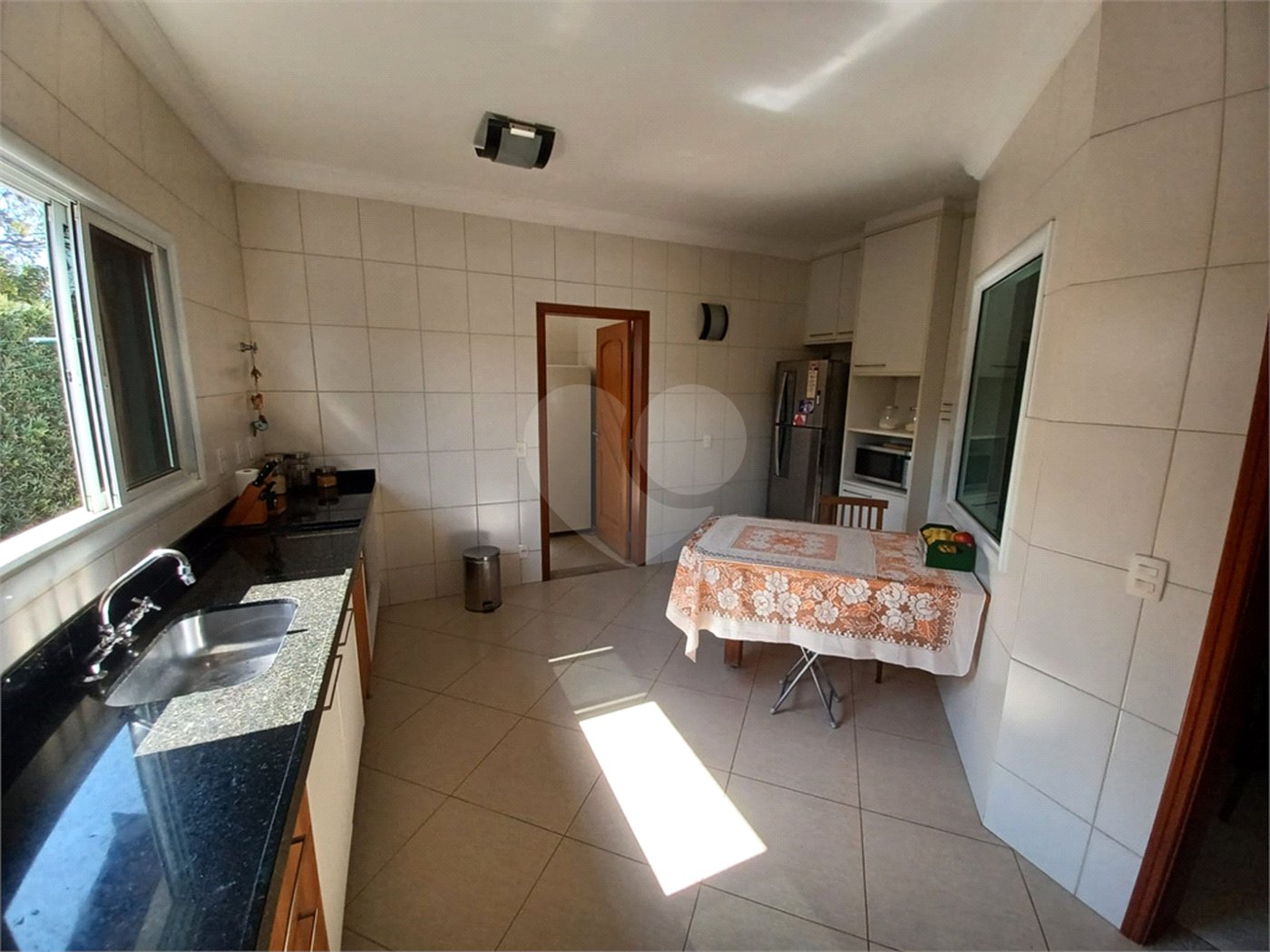 Casa à venda com 2 quartos, sendo 1 suíte, no condomínio Terras de Mont Serrat, Salto - SP