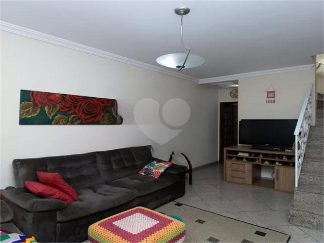 Casa à venda com 3 quartos, sendo 1 suíte,  em Vila Gustavo, São Paulo, SP