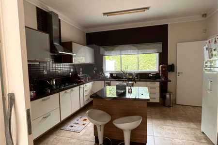 Casa à venda com 5 quartos, sendo 4 suítes,  no condomínio Terras de Santa Clara, Jacareí - SP