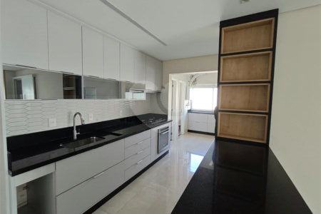 Apartamento à venda com 3 quartos, sendo 1 suíte, em Vila Leopoldina, São Paulo, SP