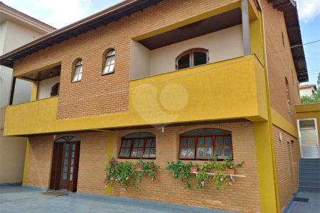 Casa à venda com 4 quartos, sendo 2 suítes, em Parque dos Príncipes, São Paulo, SP