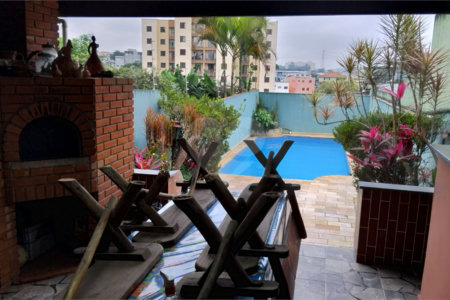 Casa à venda com 4 quartos, sendo 3 suítes,  em Vila Polopoli, São Paulo, SP