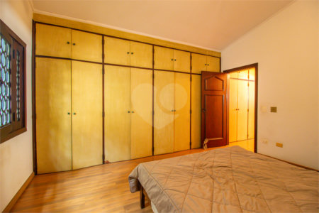 Casa à venda com 4 quartos, sendo 2 suítes, em Chácara Flora, São Paulo, SP