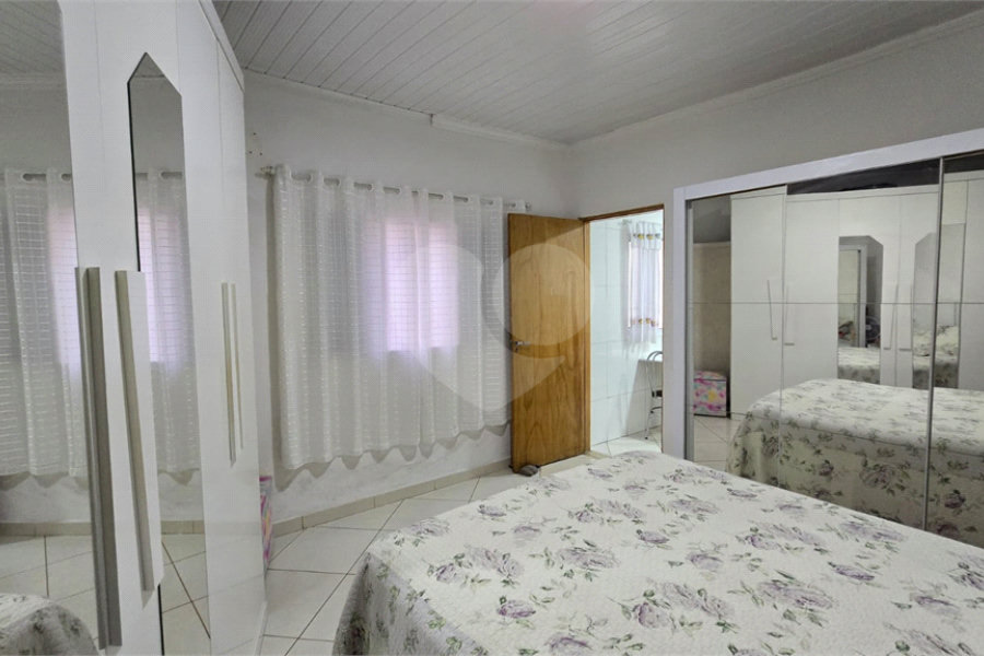 Casa à venda com 2 quartos, sendo 1 suíte,  em Vila Bonilha, São Paulo, SP