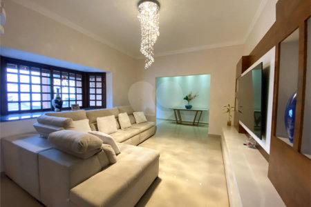Casa à venda com 3 quartos, sendo 1 suíte, em Santana, São Paulo, SP
