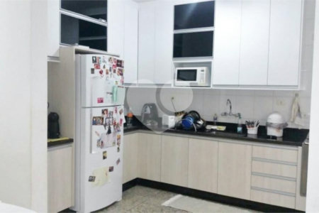 Lindo Sobrado em Condomínio