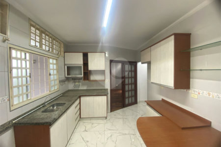 Casa a venda no Jardim Cardinalli - São Carlos/SP