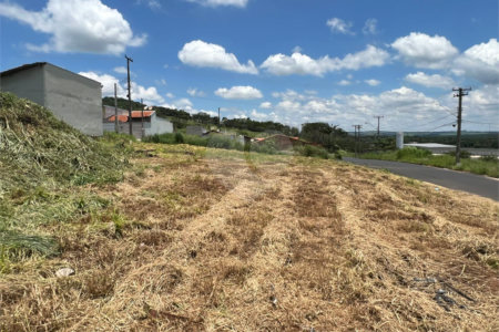 Terreno à Venda no Residencial Bosque dos Tamanduás – Descalvado/SP