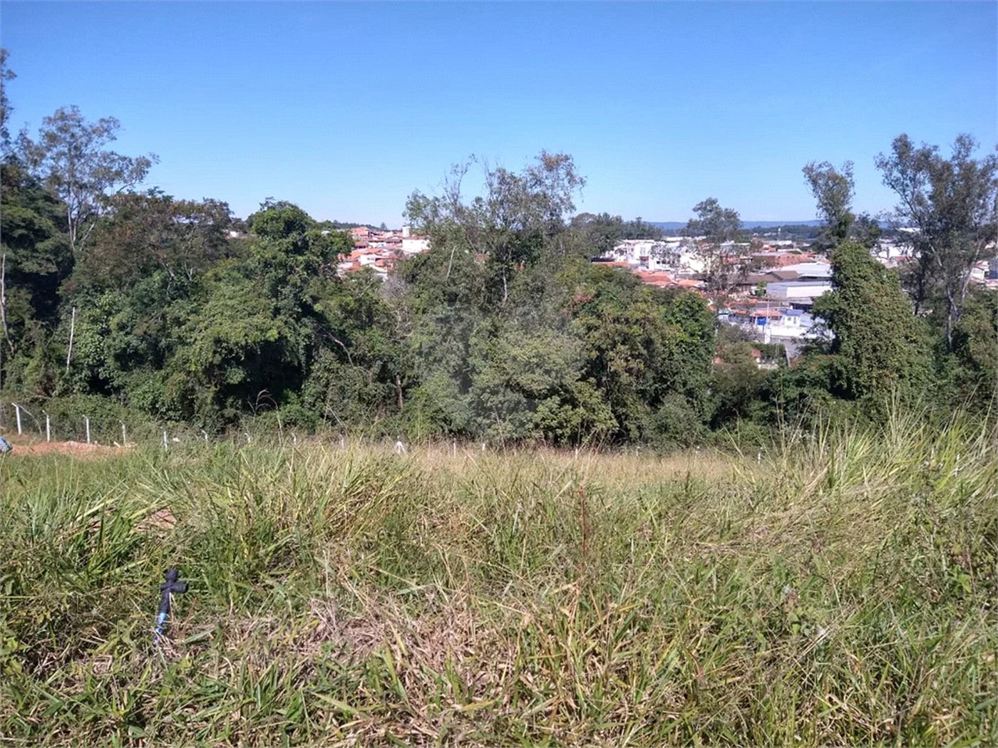 Terreno à venda no condomínio Residencial Jatobás Louveira, Louveira - SP