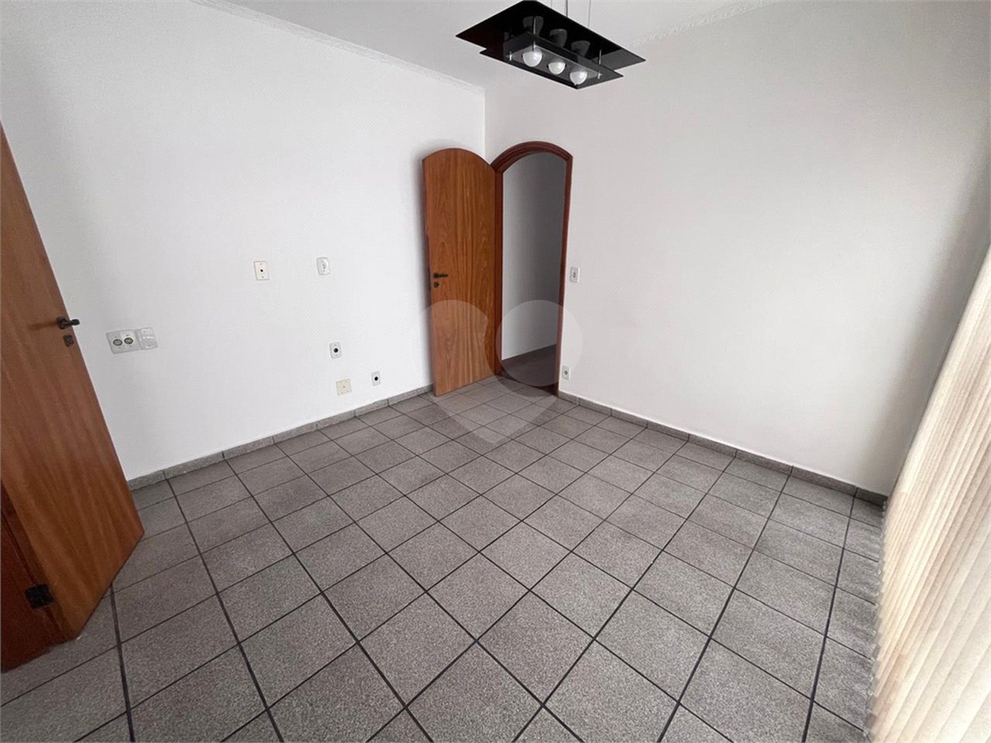 Casa à venda com 3 quartos, sendo 1 suíte, em Jardim São Paulo(zona Norte), São Paulo, SP