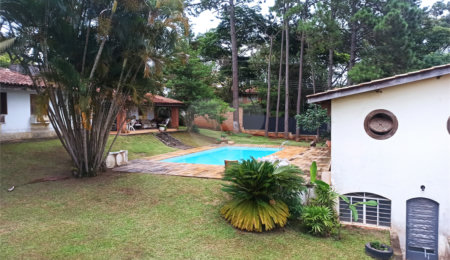 Chácara à venda com 5 quartos, sendo 3 suítes,  em Parque Residencial Atibaia, Atibaia, SP