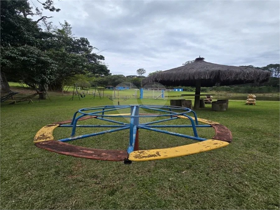 Sítio à venda com 5 quartos, sendo 2 suítes,  em Marmeleiro, São Roque, SP