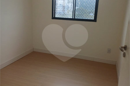 Apartamento à venda com 2 quartos em Lageado, Cotia, SP