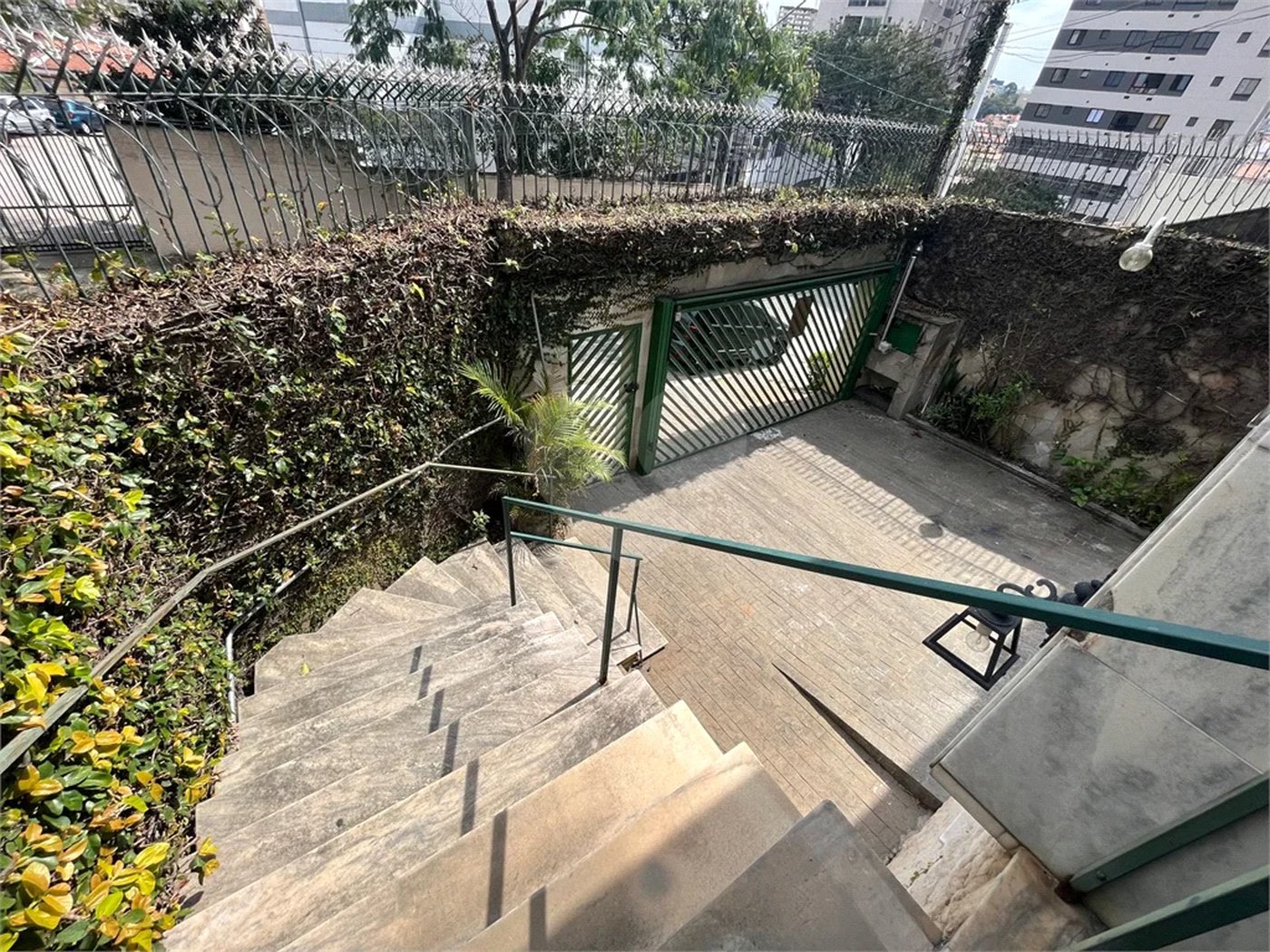 Sobrado à venda com 4 quartos, sendo 1 suíte, em Vila Guilherme, São Paulo, SP