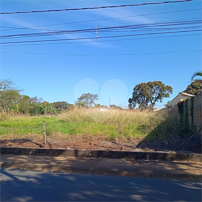 Terreno à venda em Jardim Brasília (vila Xavier), Araraquara, SP