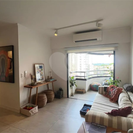 Apartamento à venda com 2 quartos, sendo 1 suíte,  em Vila Madalena, São Paulo, SP