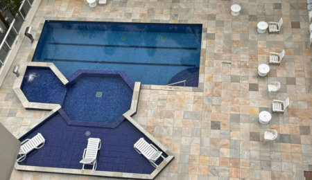 Apartamento com 2 dormitórios à venda, 65 m² por R$ 360.000,00 - Vila Júlia - Guarujá/SP