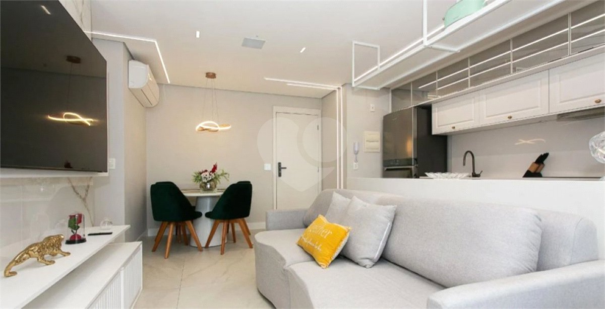 Apartamento à venda com 2 quartos, sendo 1 suíte, em Chácara Seis de Outubro, São Paulo, SP