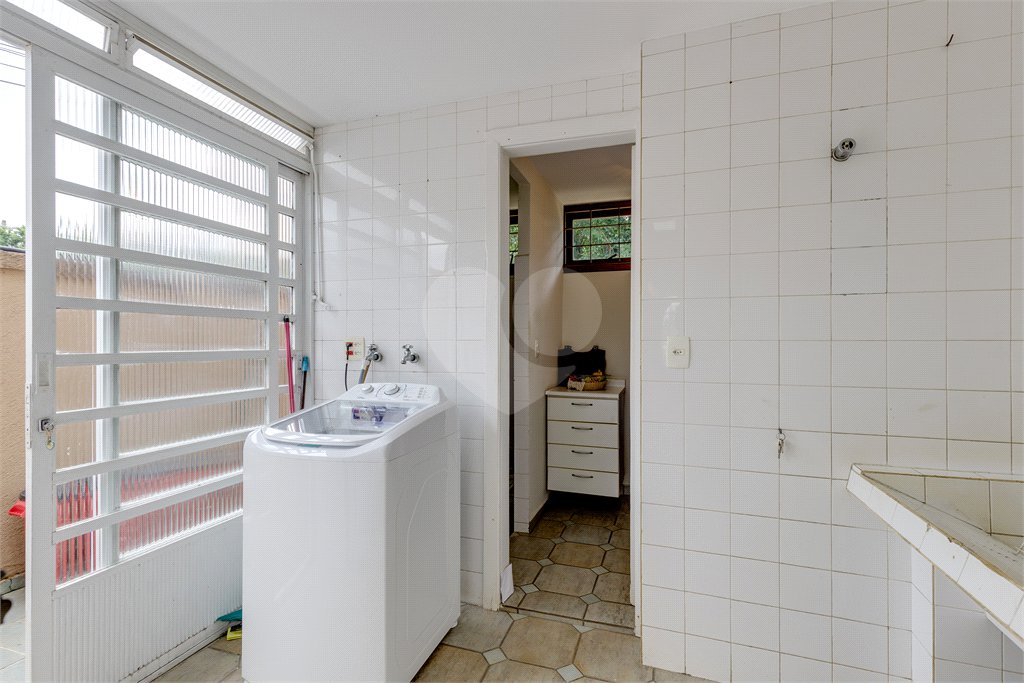Sobrado à venda com 4 quartos, sendo 2 suítes, em Brooklin Velho, São Paulo, SP