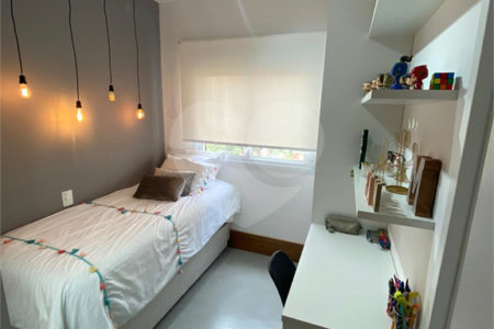 Apartamento à venda com 3 suítes em Tatuapé, São Paulo, SP